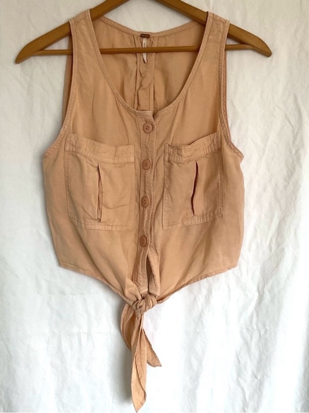 Free People Tan Sleeveless Button-Down Blouse with tie